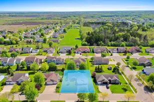 1326 Winter Wheat Dr, Neenah, WI 54956 - Photo 43