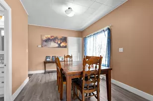 242 W 14th Ave, Oshkosh, WI 54902 - Photo 11