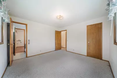 324 S Parkway Drive, Brillion, WI 54110 - Photo 15