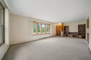 324 S Parkway Dr, Brillion, WI 54110 - Photo 5