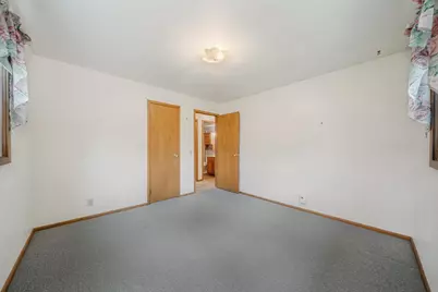 324 S Parkway Drive, Brillion, WI 54110 - Photo 17