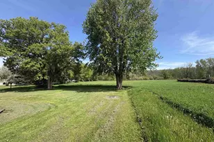 205 E Freeborn St, Cecil, WI 54111 - Photo 5