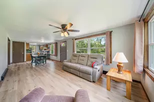 N4656 Pine St, New London, WI 54961 - Photo 5