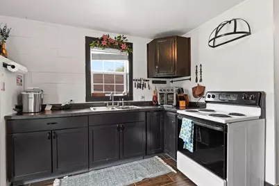 1215 Navarino Street, Algoma, WI 54201 - Photo 15