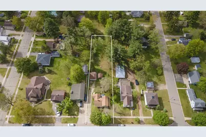 716 Royalton Street, Waupaca, WI 54981 - Photo 3