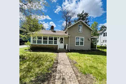 716 Royalton Street, Waupaca, WI 54981 - Photo 1