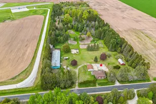 3720 E Hillcrest Rd, Two Rivers, WI 54241 - Photo 1