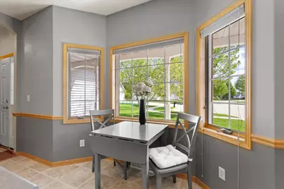 3700 S Hampton Court, Appleton, WI 54915 - Photo 9
