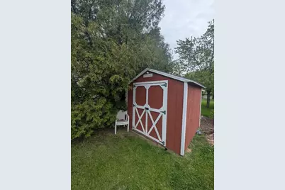 736 W 8th Avenue, Oshkosh, WI 54902 - Photo 7