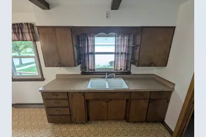 736 W 8th Avenue, Oshkosh, WI 54902 - Photo 15