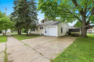 524 6th St, Menasha, WI 54952 - Photo 23