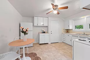 524 6th St, Menasha, WI 54952 - Photo 7