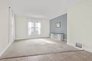 808 E Hancock St, Appleton, WI 54911 - Photo 11
