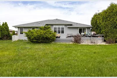 3221 Mockingbird Way, Oshkosh, WI 54904 - Photo 33