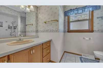 695 Bruce Street, Fond du Lac, WI 54935 - Photo 15