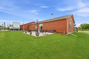 311 N 3rd St, Hilbert, WI 54129 - Photo 35