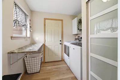 311 N 3rd Street, Hilbert, WI 54129 - Photo 17