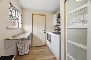 311 N 3rd St, Hilbert, WI 54129 - Photo 17