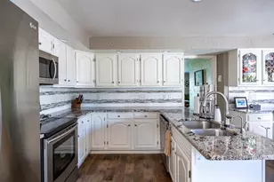 1229 Nicolet Circle, Appleton, WI 54914 - Photo 17
