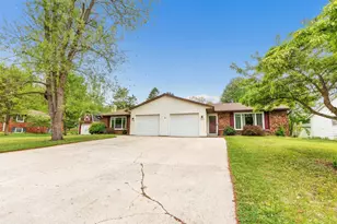 1622 Canary Ln, Green Bay, WI 54304 - Photo 33