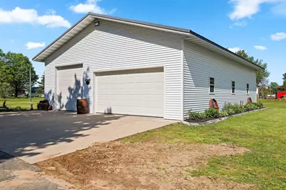 504 Sunrise Road, Edgerton, WI 54486 - Photo 5