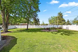 504 Sunrise Rd, Edgerton, WI 54486 - Photo 49