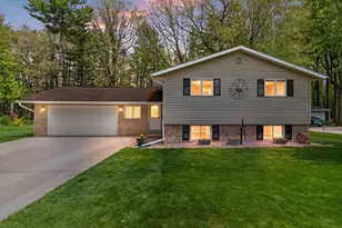 247 Northridge Dr, Shawano, WI 54166 - Photo 1