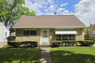 830 Winford Ave, Green Bay, WI 54303 - Photo 1