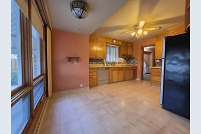 830 Winford Avenue, Green Bay, WI 54303 - Photo 9