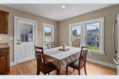 708 W 6th Avenue, Oshkosh, WI 54902 - Photo 17