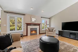 715 Hickory Valley Ct, De Pere, WI 54115 - Photo 11