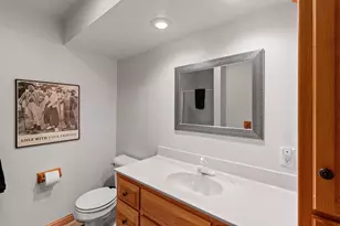 715 Hickory Valley Ct, De Pere, WI 54115 - Photo 53