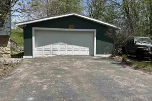 1310 Kenny Dr, Crivitz, WI 54114 - Photo 35