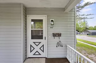 617 Newbury St, Ripon, WI 54971 - Photo 9