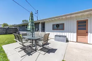 2543 Shade Tree Ln, Green Bay, WI 54313 - Photo 21