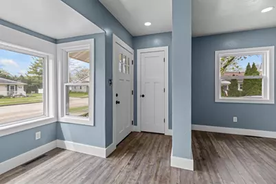 1034 Adams Avenue, Oshkosh, WI 54902 - Photo 5