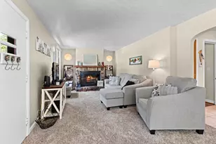 1137 E Jardin St, Appleton, WI 54911 - Photo 19