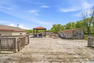 N5460 Collier Rd, New London, WI 54961 - Photo 5