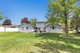 2152 Woodcrest Dr, Green Bay, WI 54304 - Photo 27