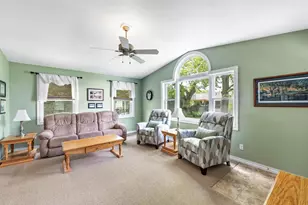 2152 Woodcrest Dr, Green Bay, WI 54304 - Photo 11