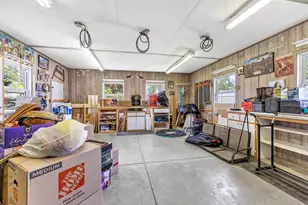 2152 Woodcrest Dr, Green Bay, WI 54304 - Photo 25