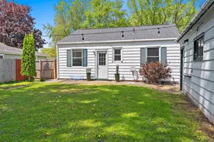 709 W 8th St, Kaukauna, WI 54130 - Photo 5