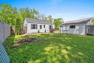 709 W 8th St, Kaukauna, WI 54130 - Photo 35