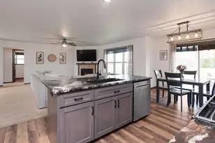 6478 Main St, Abrams, WI 54101 - Photo 9