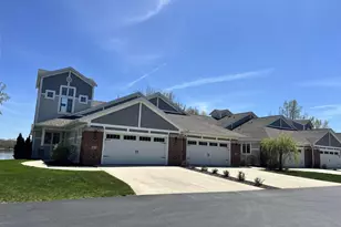 2621 Bay Harbor Cir, Green Bay, WI 54304 - Photo 1