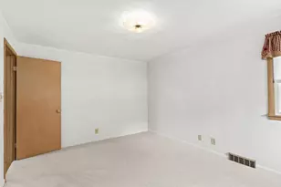 2627 W Heather Ave, Appleton, WI 54914 - Photo 13