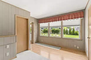 2627 W Heather Ave, Appleton, WI 54914 - Photo 9