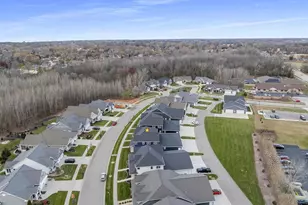 634 Olive Tree Dr, Green Bay, WI 54313 - Photo 33