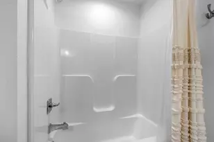 634 Olive Tree Dr, Green Bay, WI 54313 - Photo 23