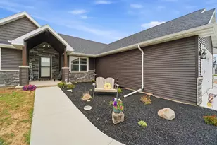 W7008 Jaclyn Ln, Greenville, WI 54942 - Photo 37
